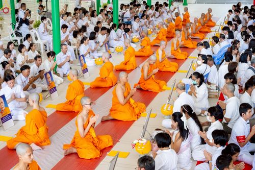 ภาพ No.229221:วันเสาร์ที่ 14 มิถุนายน พ.ศ. 2568 พิธีบรรพชา , พิธีถวายบาตร , พิธีอุปสมบท ในโครงการบรรพชาอุปสมบทหมู่ ผู้บริหารรุ่นที่ 15 และ อุดมศึกษา รุ่นที่ 52 ณ โบสถ์พระไตรปิฎก วัดพระธรรมกาย