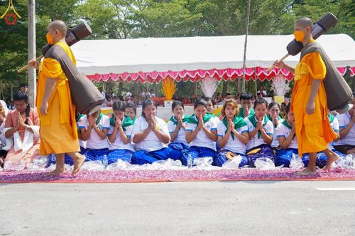ภาพ No.129075:พระธรรมยาตราเดินธรรมยาตรา ณ ชุมชนรอบศูนย์ปฏิบัติธรรมภาคใต้ อ.บางกล่ำ จ.สงขลา วันที่ 10 มีนาคม พ.ศ. 2567