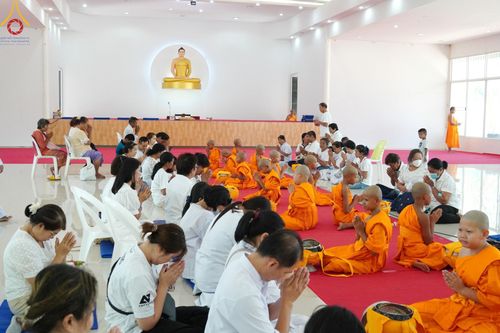 ภาพ No.134915:พิธีตัดปอยผม พิธีขอขมารับผ้าไตร พิธีบรรพชา และพิธีถวายบาตร ในโครงการบรรพชาสามเณร ฟื้นฟูพระพุทธศาสนาทั่วไทย  ณ ศูนย์ปฏิบัติธรรมและศูนย์อบรมเยาวชนเพชรบุรี ต.ท่าแลง อ.ท่ายาง จ.เพชรบุรี