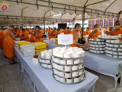 ภาพ No.113700:พิธีถวายภัตตาหารเป็นสังฆทาน แด่คณะพระธรรมยาตรา ปีที่ 12 วันที่ 17 มกราคม พ.ศ. 2567 ณ วัดโบสถ์(บน) บางคูเวียง จ.นนทบุรี