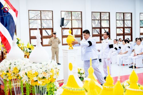 ภาพ No.276086:วันที่ 5 ธันวาคม พ.ศ. 2568 พสกนิกรอำเภอคลองหลวง พร้อมใจบำเพ็ญกุศลอุทิศถวาย “ในหลวงรัชกาลที่ 9” น้อมรำลึกในพระมหากรุณาธิคุณ เนื่องในวันคล้ายวันพระบรมราชสมภพ วันชาติ และวันพ่อแห่งชาติ ณ อาคารปลูกศรัทธา 2 วัดพระธรรมกาย อำเภอคลองหลวง จังหวัดปทุมธานี