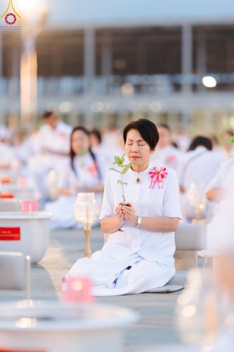 ภาพ No.160493:พิธีปลูกต้นทรัพย์บานชื่น ณ ลานธรรม พระมหาธรรมกายเจดีย์ วัดพระธรรมกาย จ.ปทุมธานี วันพฤหัสบดีที่ 10 ตุลาคม พ.ศ. 2567