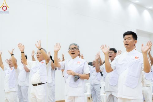 ภาพ No.157426:โครงการ อุบาสกแก้ว อุบาสิกาแก้ว รุ่นที่ 3 ตัวแทนทอดกฐินสามัคคีทั่วไทย 30,000 วัด บูชาธรรม 80 ปี หลวงพ่อธัมมชโย ระหว่างวันที่ 19-22 กันยายน พ.ศ. 2567 โซนกรุงเทพฯ-สมุทรปราการ ณ อาคาร 115 ปี คุณยายอาจารย์ฯ วัดพระธรรมกาย