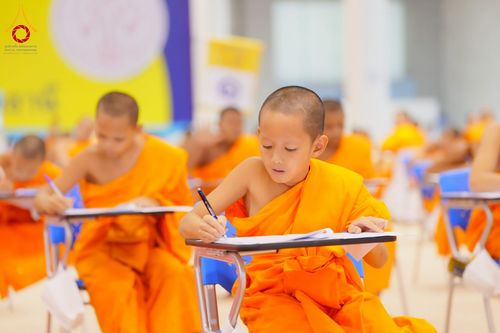 ภาพ No.219771:วันที่ 22-24 เมษายน พ.ศ. 2568 สอบบาลีสนามหลวง ครั้งที่ 2 คณะสงฆ์ภาค 1 (นนทบุรี, ปทุมธานี, สมุทรปราการ) สนามสอบวัดพระธรรมกาย อำเภอคลองหลวง จังหวัดปทุมธานี