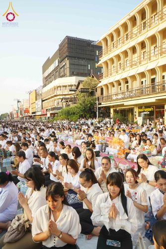 ภาพ No.312778:วันอาทิตย์ที่ 8 มีนาคม พ.ศ.2569 ทำบุญเมืองนครราชสีมา 558 ปี ตักบาตรพระ 10,000 รูป (ภาพชุดที่ 2)