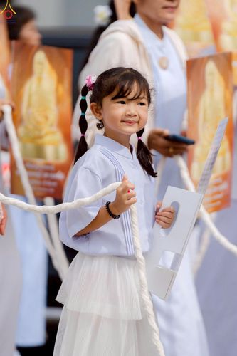 ภาพ No.239247:วันอาทิตย์ที่ 17 สิงหาคม พ.ศ. 2568 พิธีอัญเชิญรูปเหมือนพระมงคลเทพมุนี (สด จันทสโร) ณ ศาลากลางจังหวัดเลย ถึงลานพญานาค สวนสาธารณะกุดป่อง อ.เมือง จ.เลย