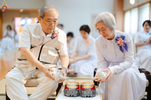 ภาพ No.140632:พิธีทอดผ้าป่าฉลองชัย 20 ปี วัดพระธรรมกายคานากาว่า วันเสาร์ที่ 8 มิถุนายน พ.ศ. 2567