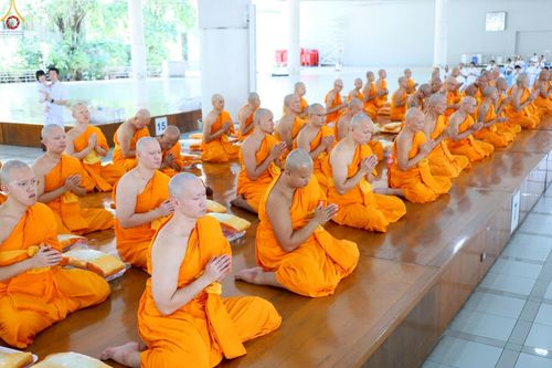 ภาพ No.238027:วันเสาร์ที่ 9 สิงหาคม พ.ศ. 2568 (วันพระ ขึ้น 15 ค่ำ เดือน 9) พิธีบุพเปตพลี ครั้งที่ 168 ร่วมอุทิศบุญแด่หมู่ญาติที่ล่วงลับไปแล้ว และสืบทอดอายุพระพุทธศาสนา ณ หอฉันคุณยายอาจารย์ฯ วัดพระธรรมกาย