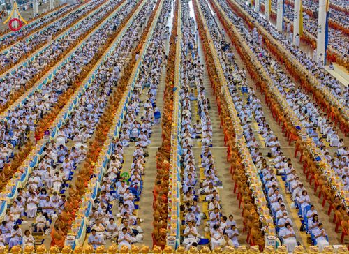 ภาพ No.60017:พิธีเจริญพระพุทธมนต์ "ฉลองอายุวัฒนมงคล 80 ปี หลวงพ่อธัมมชโย" พิธีถวายไทยธรรม คณะสงฆ์ 10,000 กว่าวัดทั่วประเทศ ในวันคุ้มครองโลก วันจันทร์ที่ 22 เมษายน พ.ศ. 2567 ณ สภาธรรมกายสากล วัดพระธรรมกาย จ.ปทุมธานี