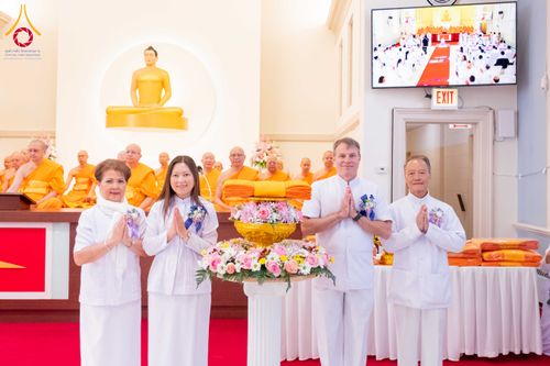 ภาพ No.318963:วันที่ 29 มีนาคม พ.ศ.2569 พิธีทอดผ้าป่าวัดพระธรรมกาย 20 ศูนย์สาขา และการประชุมภาคพื้นอเมริกา ไตรมาสที่ 1/2569 วัดพระธรรมกายชิคาโก ประเทศสหรัฐอเมริกา