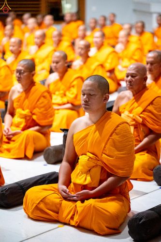 ภาพ No.288387:วันที่ 4 มกราคม พ.ศ. 2569 พระธรรมยาตราปฏิบัติธรรม และถ่ายภาพหมู่ประวัติศาสตร์ ในโครงการธรรมยาตรา กตัญญูบูชา มหาปูชนียาจารย์ พระมงคลเทพมุนี(สด จนฺทสโร) พระผู้ปราบมาร อนุสรณ์สถาน 7 แห่ง ปีที่ 14 ณ อนุสรณ์สถานมหาวิหารพระมงคลเทพมุนี (โลตัสแลนด์) อ.สองพี่น้อง