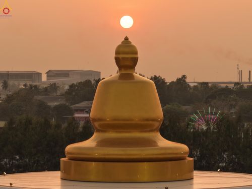 ภาพ No.299517:วันที่ 18 มกราคม พ.ศ. 2569 พิธีต้อนรับพระธรรมยาตรา (ภาพชุดที่ 2) ณ อนุสรณ์สถานลำดับที่ 5  สถานที่เผยแผ่วิชชาธรรมกายครั้งแรก อนุสรณ์สถานบางปลา วัดบางปลา อำเภอบางเลน จังหวัดนครปฐม ในโครงการธรรมยาตรา กตัญญูบูชา มหาปูชนียาจารย์ พระมงคลเทพมุนี(สด จนฺทสโร) พระ