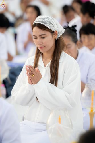 ภาพ No.302060:วันที่ 23 มกราคม พ.ศ. 2569 พิธีจุดประทีปธรรมถวายเป็นพุทธบูชา และบูชาธรรมมหาปูชนียาจารย์  ณ อนุสรณ์สถานลำดับที่ 5 สถานที่เผยแผ่วิชชาธรรมกายครั้งแรก อนุสรณ์สถานบางปลา วัดบางปลา อำเภอบางเลน จังหวัดนครปฐม ในโครงการธรรมยาตรา กตัญญูบูชา มหาปูชนียาจารย์ พระมงคล