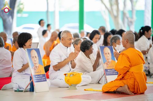 ภาพ No.298225:วันเสาร์ที่ 17 มกราคม พ.ศ. 2569 พิธีบรรพชาอุปสมบท โครงการอุปสมบทหมู่ บูชาธรรมครบ 117 ปี คุณยายอาจารย์มหารัตนอุบาสิกาจันทร์ ขนนกยูง  ณ อุโบสถพระไตรปิฎก วัดพระธรรมกาย