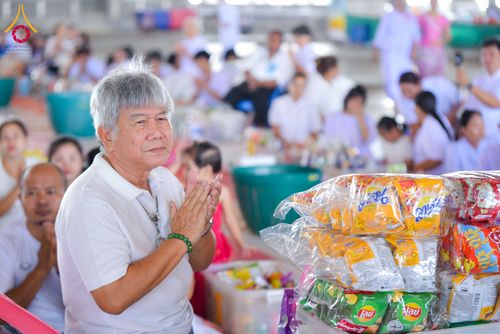 ภาพ No.320747:วันที่ 11 เมษายน พ.ศ.2569 พิธีตักบาตรฉลองสามเณรใหม่ โครงการบรรพชาสามเณรกล้าตะวัน ณ มหารัตนวิหาคด คอร์ 25 ชั้น 2 วัดพระธรรมกาย