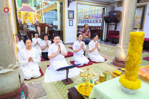 ภาพ No.344574:วันที่ 8-11 สิงหาคม พ.ศ.2569 “ประเพณีเข้าพรรษา เชื่อมพระพุทธศาสนาสองแผ่นดิน” ถวายเทียนพรรษา 9 วัด ณ นครโฮจิมินห์ สาธารณรัฐสังคมนิยมเวียดนาม