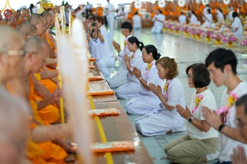 ภาพ No.153009:พิธีถวายภัตตาหารเมนูสวรรค์ ในพรรษาแห่งการเข้าถึงธรรม วันอังคารที่ 10 กันยายน พ.ศ. 2567 ครบรอบ 24 ปี วันละสังขาร คุณยายอาจารย์มหารัตนอุบาสิกาจันทร์ ขนนกยูง ณ หอฉันคุณยายอาจารย์ฯ วัดพระธรรมกาย