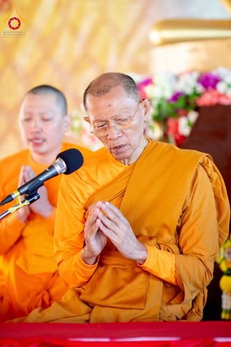ภาพ No.231692:โครงการบรรพชาอุปสมบทหมู่ครั้งที่ 2 ณ วัดพระธรรมกายโจฮันเนสเบิร์ก ประเทศแอฟริกาใต้ วันอาทิตย์ 29 มิถุนายน พ.ศ. 2568