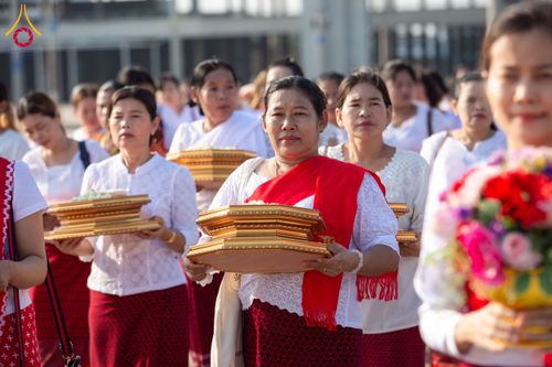 ภาพ No.209684:วันอาทิตย์ที่ 2 มีนาคม พ.ศ. 2568 พิธีภาคบ่าย สัมมนาพิเศษ, ปฏิบัติธรรม พิธีรับมอบพระบรมสารีริกธาตุ ณ สภาธรรมกายสากล วัดพระธรรมกาย