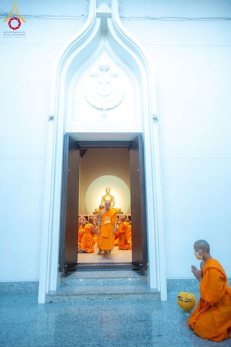 ภาพ No.62156:พิธีอุปสมบทในโครงการอุปสมบทหมู่ บูชาธรรมหลวงพ่อธัมมชโย พ.ศ.2567 ณ อุโบสถ วัดพระธรรมกาย จ.ปทุมธานี วันที่ 13-15 เมษายน พ.ศ. 2567