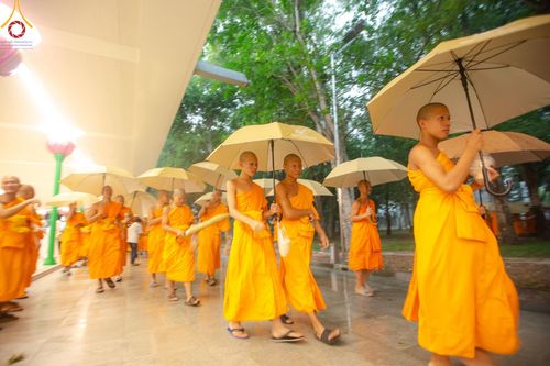 ภาพ No.145606:พิธีอธิษฐานพรรษาของคณะสงฆ์วัดพระธรรมกาย ณ อุโบสถพระไตรปิฎก วัดพระธรรมกาย วันอาทิตย์ที่ 21 กรกฎาคม พ.ศ. 2567