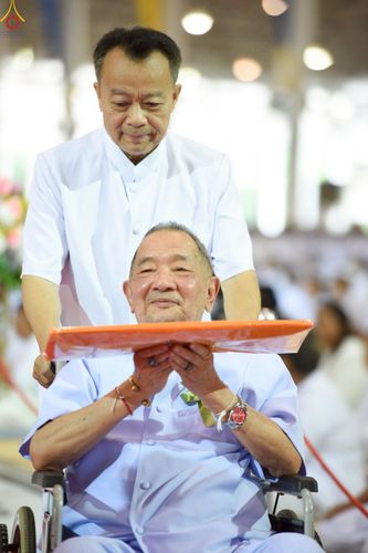 ภาพ No.243971:วันอาทิตย์ที่ 7 กันยายน พ.ศ. 2568 พิธีทอดผ้าป่าสมทบกฐินวัดพระธรรมกาย และสมทบกฐิน 30,000 วัดทั่วไทย ครั้งที่ 2 ณ ห้องแก้วสารพัดนึก 1 วัดพระธรรมกาย