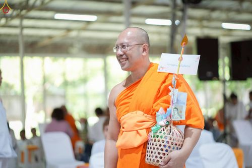 ภาพ No.248312:วันอาทิตย์ที่ 21 กันยายน พ.ศ. 2568 พิธีตักบาตร, พิธีทอดผ้าป่าบำรุงธุดงคสถานล้านนา, พิธีถวายกองทุนการศึกษาพระบาลี, พิธีถวายสลากภัตเป็นสังฆทาน เนื่องในโอกาสครบรอบ 39 ปี ธุดงคสถานล้านนา ณ ธุดงคสถานล้านนา อ.สันทราย จ.เชียงใหม่