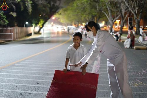 ภาพ No.208126:V.55 สารพัดV สารพัดดี ที่วัดพระธรรมกาย ในโครงการธรรมยาตรา กตัญญูบูชา มหาปูชนียาจารย์ พระมงคลเทพมุนี (สด จนฺทสโร) พระผู้ปราบมาร อนุสรณ์สถาน 7 แห่ง ปีที่ 13 ระหว่างวันที่ 2-31 มกราคม พ.ศ. 2568