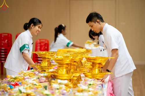 ภาพ No.136925:พิธีถวายหนังสือธรรมะ บาลี นักธรรม ทางก้าวหน้า ณ ห้องแก้วสารพัดนึก 2 วัดพระธรรมกาย วันเสาร์ที่ 11 พฤษภาคม พ.ศ. 2567