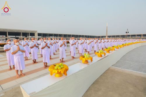 ภาพ No.63184:โครงการอุปสมบทหมู่ บูชาธรรมหลวงพ่อธัมมชโย พ.ศ.2567 ณ ลานธรรม พระมหาธรรมกายเจดีย์ วัดพระธรรมกาย วันที่ 13 เมษายน พ.ศ.2567