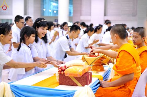 ภาพ No.139802:พิธีมุทิตาพระมหาอุปสมบทอุทิศชีวิต วันอาทิตย์ต้นเดือนที่ 2 มิถุนายน พ.ศ. 2567 ณ ห้องแก้วสารพัดนึก 1 วัดพระธรรมกาย