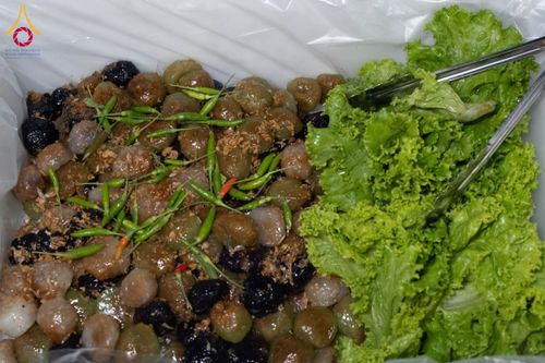 ภาพ No.192583:พิธีถวายภัตตาหารเป็นสังฆทาน แด่พระธรรมยาตรา ณ อนุสรณ์สถานคลองบางนางแท่น อ.สามพราน จ.นครปฐม ในโครงการธรรมยาตรา กตัญญูบูชา มหาปูชนียาจารย์ พระมงคลเทพมุนี(สด จนฺทสโร) พระผู้ปราบมาร อนุสรณ์สถาน 7 แห่ง ปีที่ 13 วันที่ 10 มกราคม พ.ศ. 2568