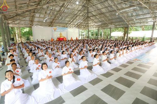 ภาพ No.158317:โครงการอบรมอุบาสก อุบาสิกาแก้ว  ตัวแทนทอดกฐิน 30,000 วัด ทั่วไทย บูชาธรรม 80 ปี หลวงพ่อธัมมชโย ระหว่างวันที่ 20-22 กันยายน พ.ศ. 2567 ณ จังหวัดบุรีรัมย์ รุ่นที่ 3