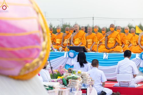 ภาพ No.118510:พิธีตักบาตรพระธรรมยาตรา ปีที่ 12 ณ อนุสรณ์สถานลำดับที่ 5 สถานที่เผยแผ่วิชชาธรรมกายครั้งแรก อนุสรณ์สถานบางปลา จ.นครปฐม วันที่ 25 มกราคม พ.ศ. 2567
