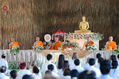 ภาพ No.165690:พิธีทอดกฐินศูนย์ปฏิบัติธรรมแก้วภูเรือ จ.เลย ในโครงการกฐินสามัคคีทั่วไทย 30,000 วัด บูชาธรรม 80 ปี หลวงพ่อธัมมชโย โดยคณะศิษยานุศิษย์วัดพระธรรมกาย วันที่ 20 ตุลาคม พ.ศ. 2567