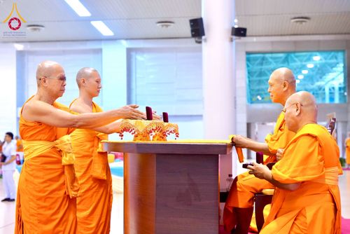 ภาพ No.259870:วันอาทิตย์ที่ 5 ตุลาคม พ.ศ. 2568 สัมมนาพิเศษ "จากกฐินวัดพระธรรมกาย สู่กฐินทั่วไทย 30,000 วัด" ณ สภาธรรมกายสากล วัดพระธรรมกาย