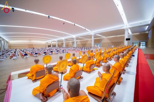 ภาพ No.237877:วันอาทิตย์ที่ 10 สิงหาคม พ.ศ. 2568 พิธีถวายไทยธรรมมุทิตาเปรียญธรรมและบาลีศึกษา ณ ห้องแก้วสารพัดนึก2 วัดพระธรรมกาย ปทุมธานี