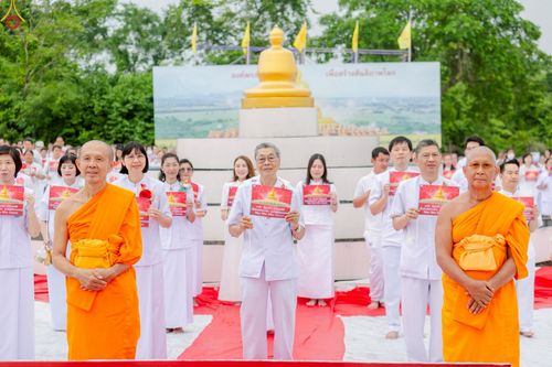 ภาพ No.246898:วันอาทิตย์ที่ 14 กันยายน พ.ศ. 2568 พิธีทอดผ้าป่า ซื้อดิน ปรับพื้นที่ลานธรรม  และพิธีกลั่นแผ่นดิน โปรยทราย สถาปนาองค์พระเจดีย์ เพื่อสร้างสันติภาพโลก  ณ ศูนย์ปฏิบัติธรรมสระบุรี อ.พระพุทธบาท จ.สระบุรี