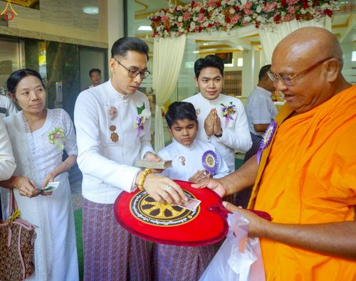 ภาพ No.261516:วันที่ 26 ตุลาคม พ.ศ. 2568 พิธีทอดกฐินสามัคคีไทย-เมียนมา บูชาธรรมอายุวัฒนมงคล 81 ปี หลวงพ่อธมฺมชโย ณ วัดมินจาวน์ ประเทศสาธารณรัฐแห่งสหภาพเมียนมา 