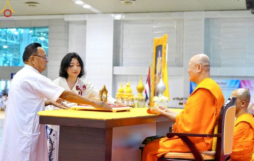 ภาพ No.124683:พิธีมอบโล่วัชรเกียรติยศ โครงการตอบปัญหาศีลธรรมเพื่อสันติภาพโลก (World-PEC) ต่างประเทศ ครั้งที่ 17 ณ ห้องแก้วสารพัดนึก 1 วัดพระธรรมกาย ในวันมาฆบูชา เสาร์ที่ 24 กุมภาพันธ์ พ.ศ. 2567