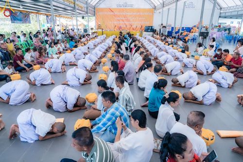 ภาพ No.133487:พิธีขอขมารับผ้าไตร, พิธีบรรพชาสามเณร, สามเณรออกบิณฑบาต ในโครงการบรรพชาสามเณร ฟื้นฟูพระพุทธศาสนาทั่วไทย  ณ ศูนย์ปฏิบัติธรรม และอบรมเยาวชนเมืองยะลา วันที่ 3 เมษายน พ.ศ. 2567