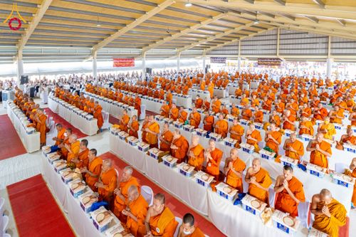 ภาพ No.230199:วันเสาร์ที่ 28 มิถุนายน พ.ศ. 2568 พิธีถวายสังฆทาน 323 วัด 4 จังหวัดชายแดนใต้ ปีที่ 21 ครั้งที่ 178 พิธีมอบกองทุนหนุนแรงใจช่วยครูใต้ ปีที่ 18 ครั้งที่ 142 ณ ศูนย์อบรมเยาวชนจังหวัดปัตตานี