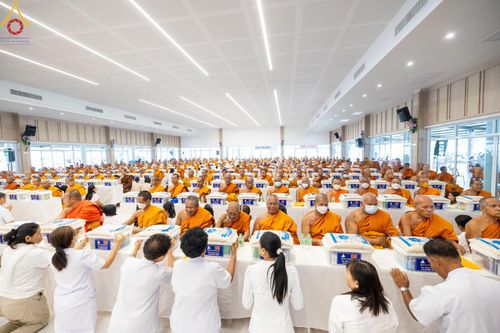 ภาพ No.123926:พิธีถวายสังฆทาน 323 วัด 4 จังหวัดชายแดนภาคใต้ ครั้งที่ 166 ณ ศูนย์ปฏิบัติธรรมภาคใต้ อ.บางกล่ำ จ.สงขลา วันเสาร์ที่ 17 กุมภาพันธ์ พ.ศ. 2567