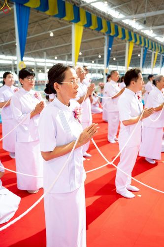 ภาพ No.235615:วันอาทิตย์ที่ 27 กรกฎาคม พ.ศ. 2568 พิธีจุดเทียนใจ ไฟนิรันด์ อนันตชัย ณ วัดพระธรรมกาย จ.ปทุมธานี