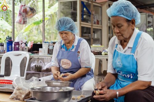 ภาพ No.157005:โครงการ อุบาสกแก้ว อุบาสิกาแก้ว รุ่นที่ 3 ตัวแทนทอดกฐินสามัคคีทั่วไทย 30,000 วัด ระหว่างวันที่ 20-22 กันยายน พ.ศ. 2567 ณ ธุดงคสถานชลบุรี