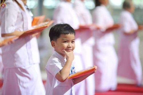 ภาพ No.240738:วันพุธที่ 27 สิงหาคม พ.ศ. 2568 พิธีทอดผ้าป่าเพื่อสร้างอาคาร  82 ปี หลวงพ่อธัมมชโย สมทบกฐินวัดพระธรรมกาย และกฐิน 30,000 วัดทั่วประเทศ ครั้งที่ 1