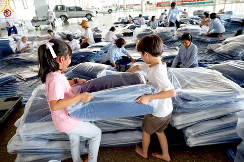 ภาพ No.218666:วันพฤหัสบดีที่ 17 เมษายน พ.ศ. 2568 การเตรียมงานในลานธรรม , สภาธรรมกายสากล , วิหารคด  เพื่องานวันคุ้มครองโลก 22 เมษายน พ.ศ. 2568