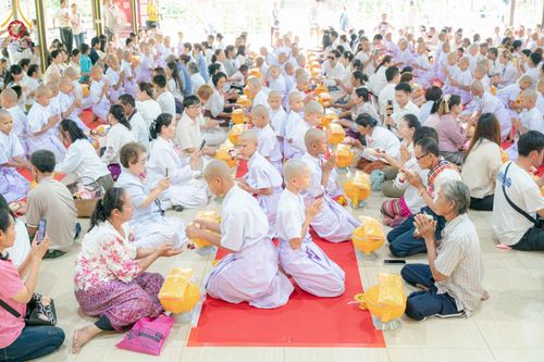 ภาพ No.135094: พิธีบรรพชาสามเณร  พิธีตักบาตรฉลองสามเณรใหม่ วันที่ 1 เมษายน พ.ศ.2567 ในโครงการบรรพชาสามเณรฟื้นฟูพระพุทธศาสนาทั่วไทย ณ ศูนย์ปฏิบัติธรรมแก้วเมืองเลย