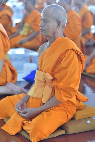 ภาพ No.231943:วันที่ 5 กรกฎาคม พ.ศ. 2568 พิธีถวายภัตตาหารเมนูสวรรค์ เพื่อการบรรลุธรรม ณ หอฉันคุณยายอาจารย์ฯ วัดพระธรรมกาย