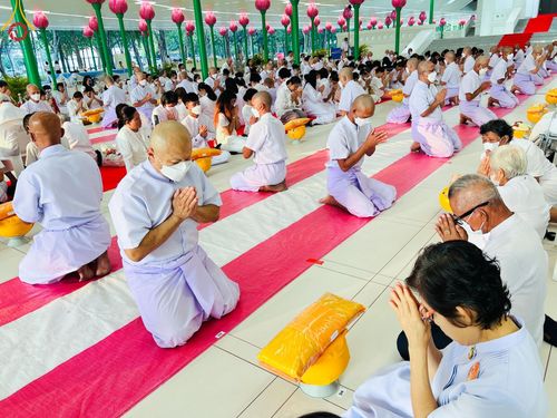 ภาพ No.112331:พิธีบรรพชาอุปสมบท โครงการอุปสมบทหมู่บูชาธรรม 115 ปี คุณยายอาจารย์ฯ, โครงการอุปสมบทหมู่ธรรมทายาท ระดับอุดมศึกษา รุ่นที่ 50 ภาคฤดูหนาว ณ โบสถ์พระไตรปิฎก วัดพระธรรมกาย จ.ปทุมธานี วันเสาร์ที่ 13 มกราคม พ.ศ. 2567